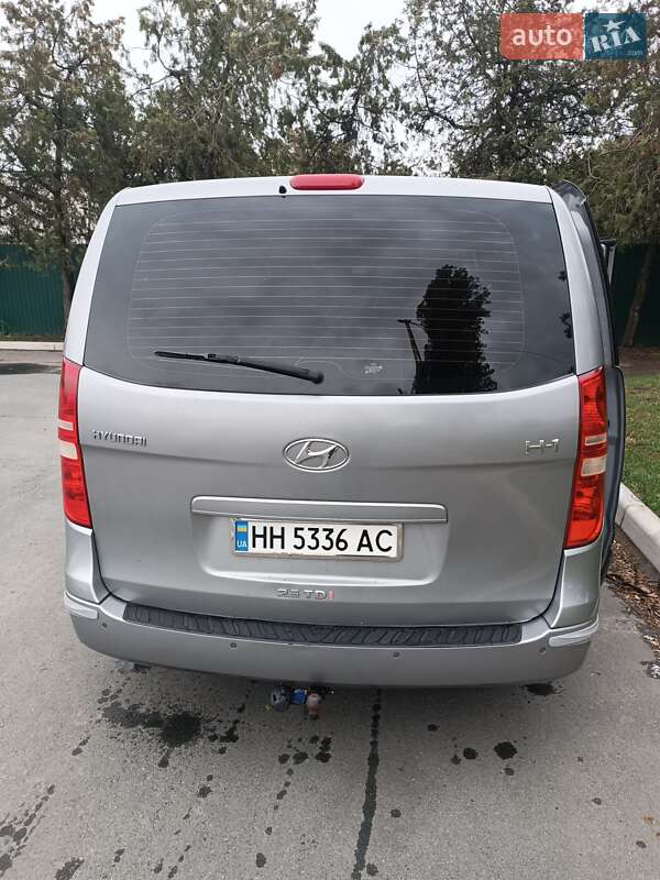 Минивэн Hyundai H-1 2010 в Измаиле