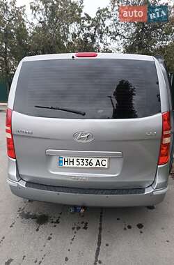 Минивэн Hyundai H-1 2010 в 