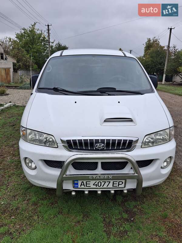 Hyundai H-1 2006