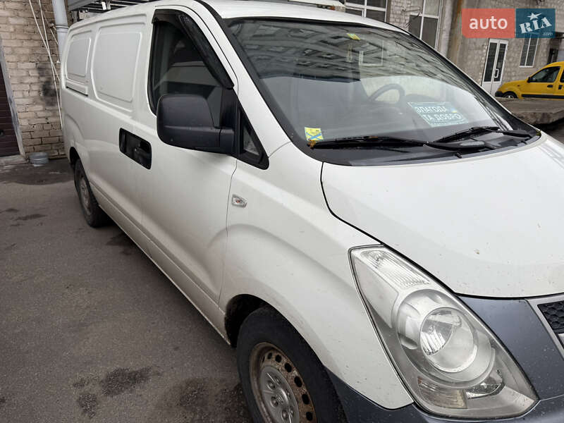 Вантажний фургон Hyundai H-1 2010 в Харкові фото 4 Вантажний фургон Hyundai H-1 2010 в Харкові