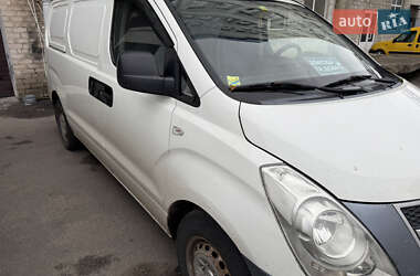 Вантажний фургон Hyundai H-1 2010 в 