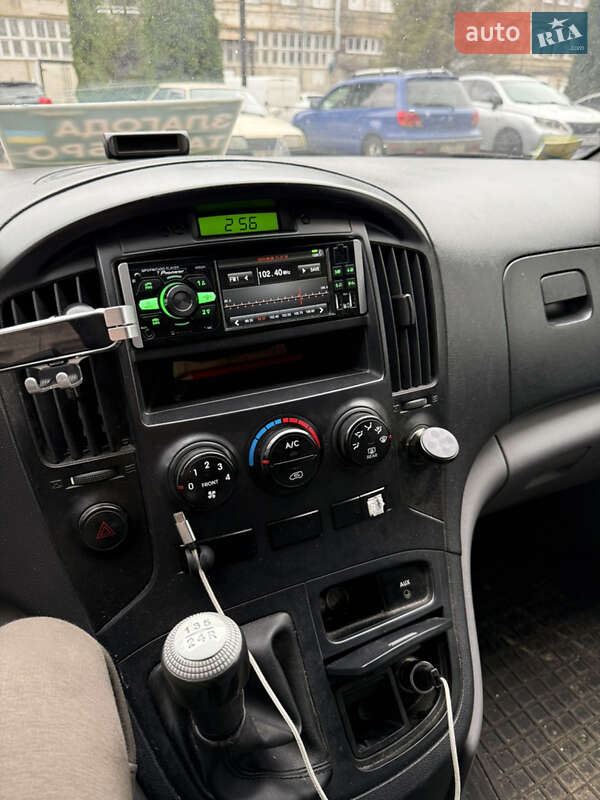 Вантажний фургон Hyundai H-1 2010 в Харкові фото 7 Вантажний фургон Hyundai H-1 2010 в Харкові