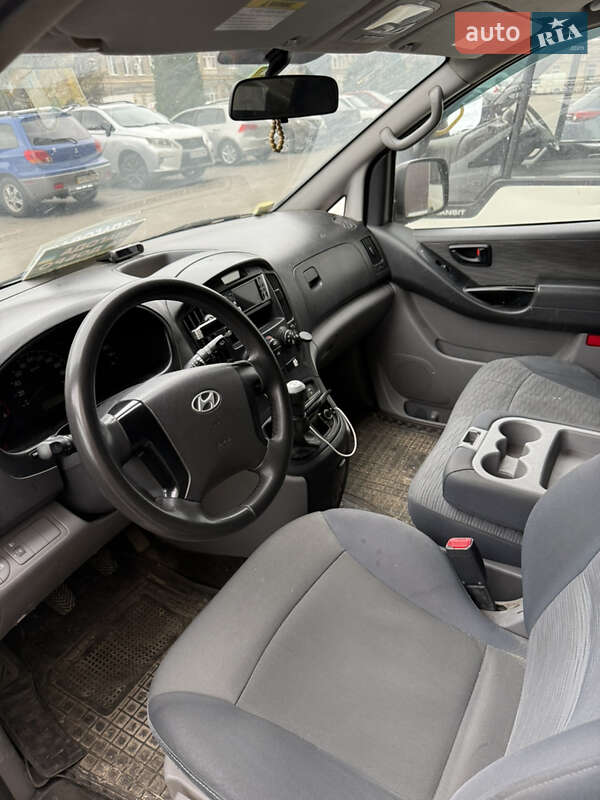Вантажний фургон Hyundai H-1 2010 в Харкові фото 8 Вантажний фургон Hyundai H-1 2010 в Харкові