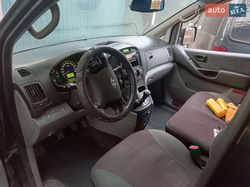 Минивэн Hyundai H-1 2008 в Николаеве