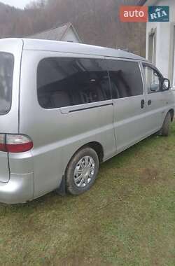 Минивэн Hyundai H-1 2007 в 