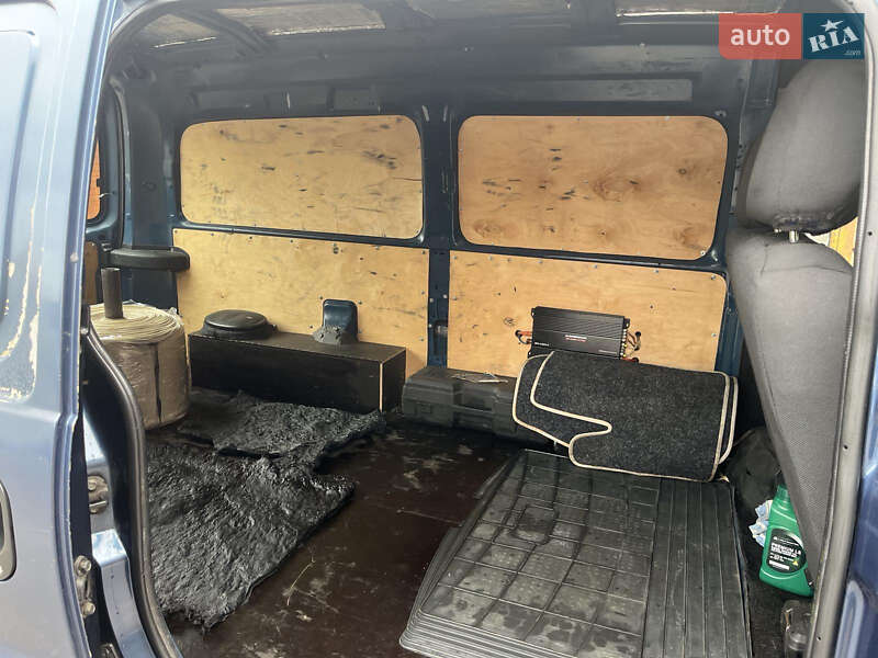 Вантажний фургон Hyundai H-1 2006 в Білій Церкві фото 10 Вантажний фургон Hyundai H-1 2006 в Білій Церкві