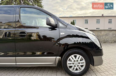 Мінівен Hyundai H-1 2016 в 