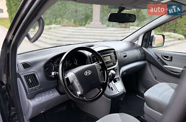 Мінівен Hyundai H-1 2016 в 