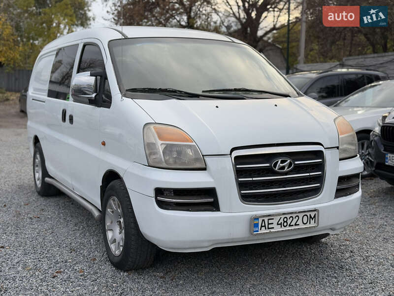 Вантажний фургон Hyundai H-1 2007 в Дніпрі фото 4 Вантажний фургон Hyundai H-1 2007 в Дніпрі
