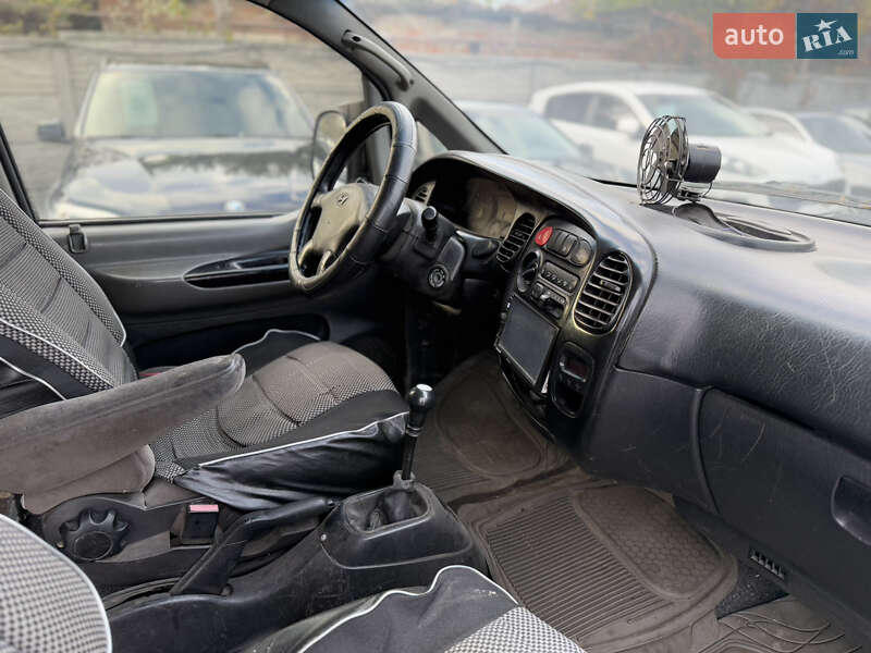 Вантажний фургон Hyundai H-1 2007 в Дніпрі фото 12 Вантажний фургон Hyundai H-1 2007 в Дніпрі