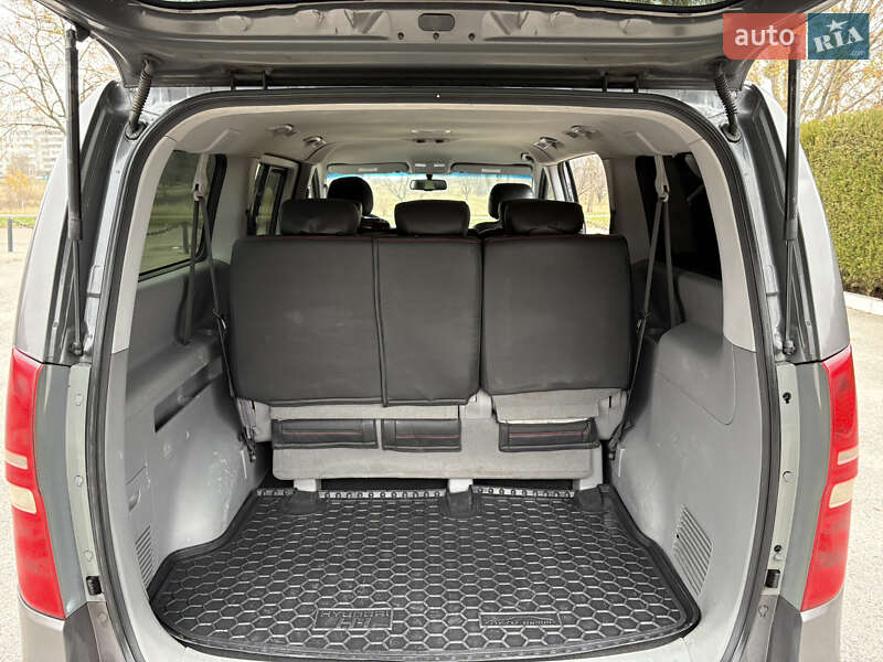 Минивэн Hyundai H-1 2012 в Змиеве