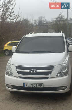 Мінівен Hyundai H-1 2008 в Дніпрі