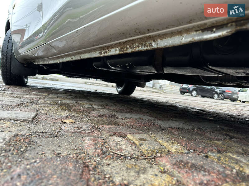 Мінівен Hyundai H-1 2005 в Одесі фото 15 Мінівен Hyundai H-1 2005 в Одесі