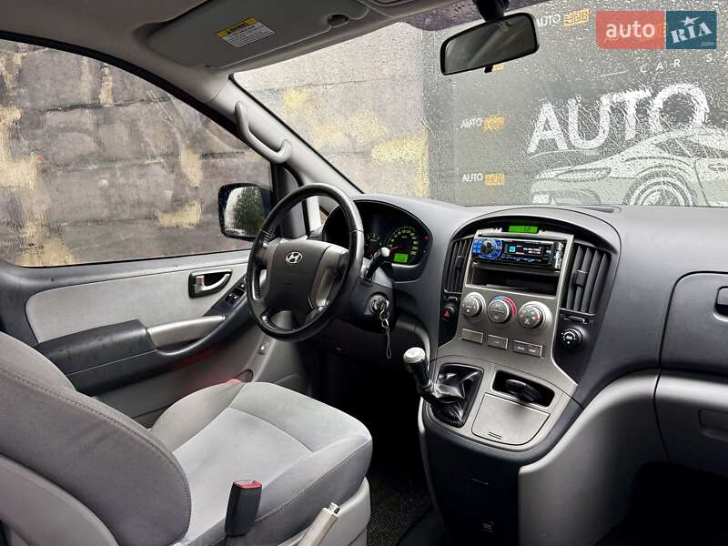 Мінівен Hyundai H-1 2009 в Харкові