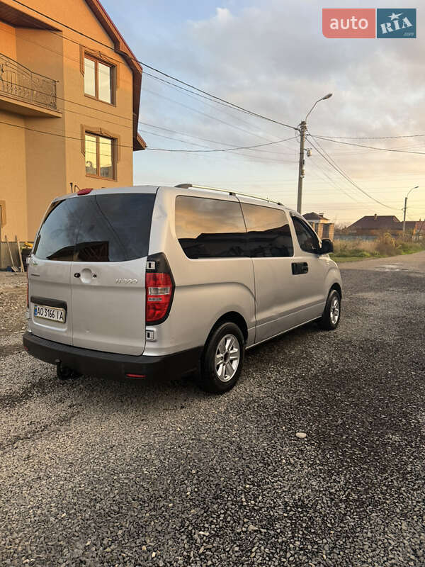 Мінівен Hyundai H-1 2008 в Виноградові фото 19 Мінівен Hyundai H-1 2008 в Виноградові