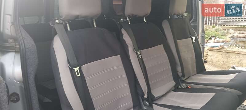 Минивэн Hyundai H-1 2008 в Коломые