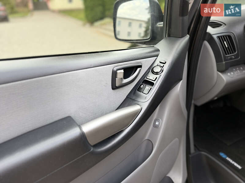 Минивэн Hyundai H-1 2016 в Тернополе фото 75 Минивэн Hyundai H-1 2016 в Тернополе