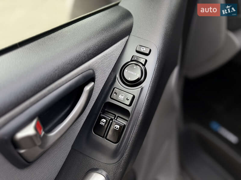 Минивэн Hyundai H-1 2016 в Тернополе фото 76 Минивэн Hyundai H-1 2016 в Тернополе