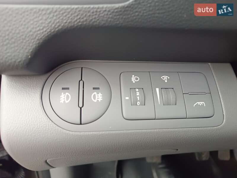 Минивэн Hyundai H-1 2016 в Полтаве