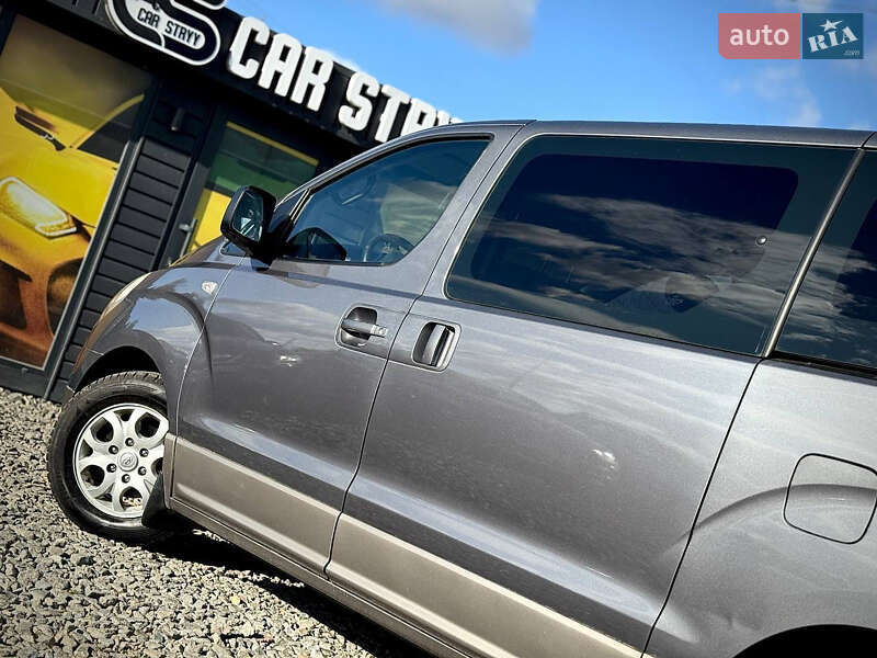 Мінівен Hyundai H-1 2011 в Стрию