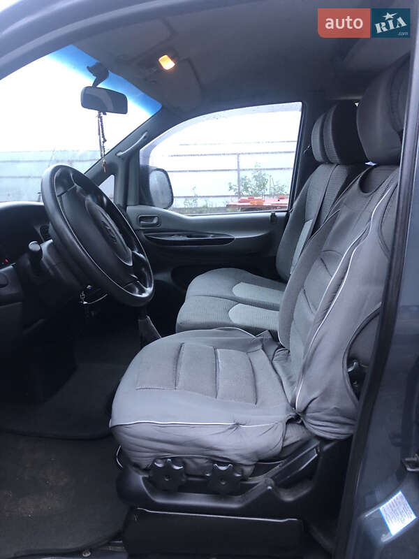 Минивэн Hyundai H-1 2005 в Днепре