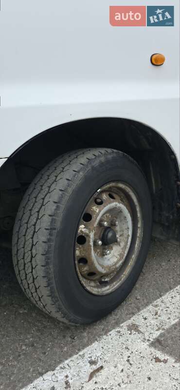 Грузовой фургон Hyundai H-1 2004 в Одессе