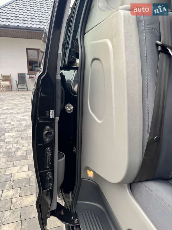 Минивэн Hyundai H-1 2011 в Ковеле фото 36 Минивэн Hyundai H-1 2011 в Ковеле