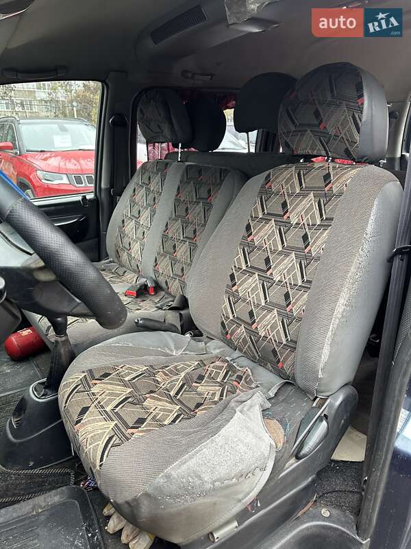 Минивэн Hyundai H-1 1999 в Сумах