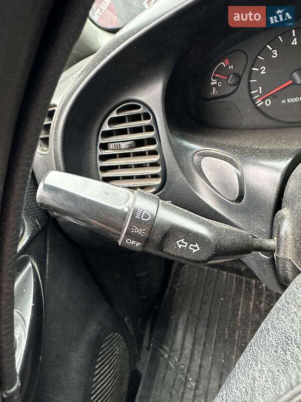 Минивэн Hyundai H-1 1999 в Сумах