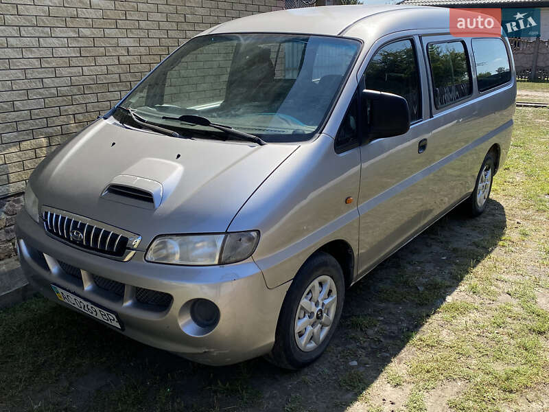 Минивэн Hyundai H-1 2005 в Луцке