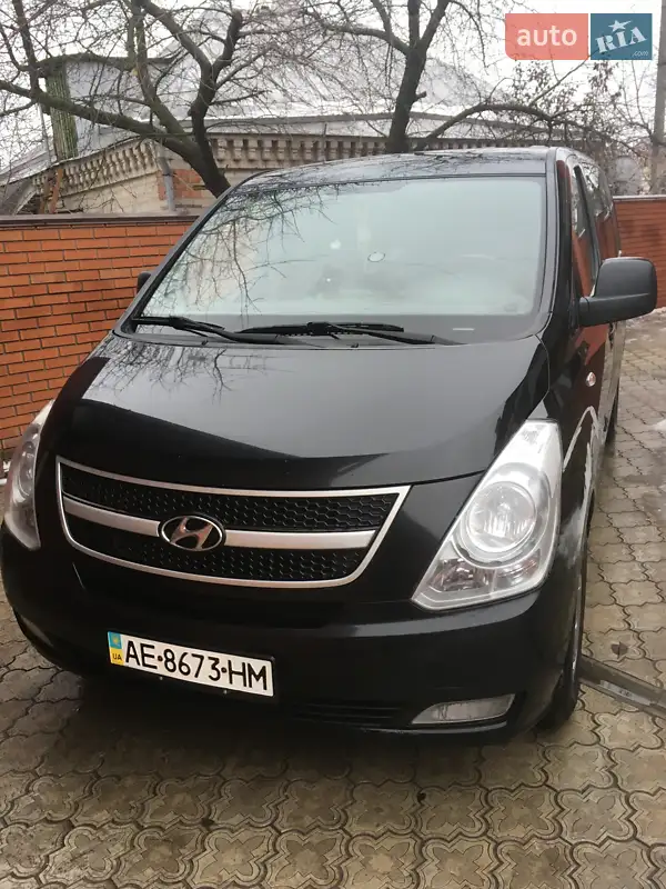Hyundai H-1