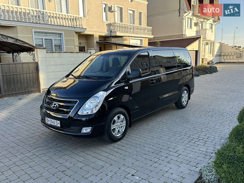 Минивэн Hyundai H-1 2012 в Одессе