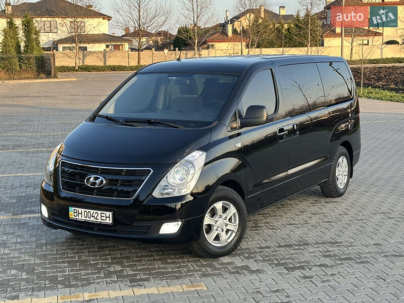 Минивэн Hyundai H-1 2012 в Одессе