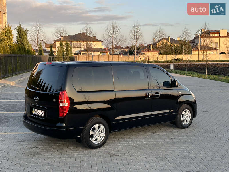 Минивэн Hyundai H-1 2012 в Одессе