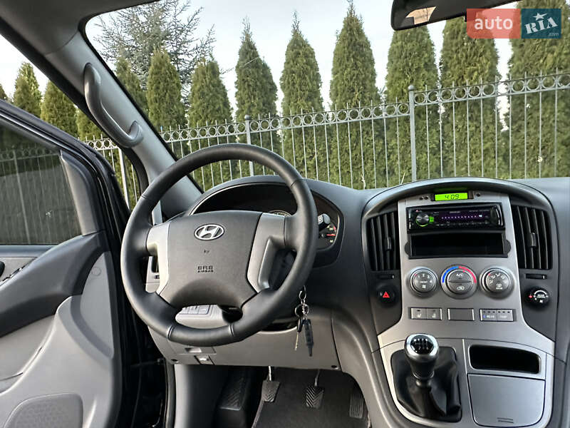 Минивэн Hyundai H-1 2012 в Одессе