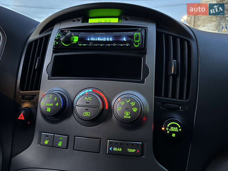 Минивэн Hyundai H-1 2012 в Одессе