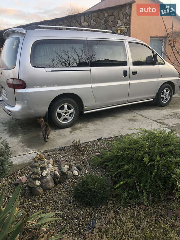 Hyundai H-1 2000 Hyundai H-1 2000