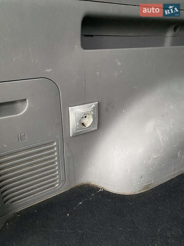 Минивэн Hyundai H-1 2008 в Киеве