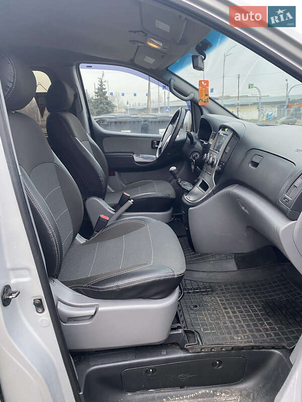 Минивэн Hyundai H-1 2008 в Киеве