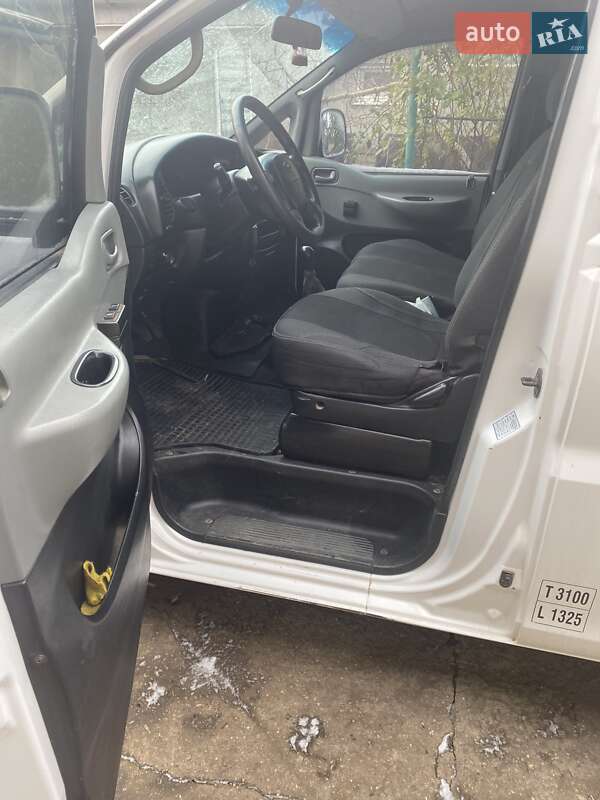 Минивэн Hyundai H-1 2004 в Николаеве фото 5 Минивэн Hyundai H-1 2004 в Николаеве