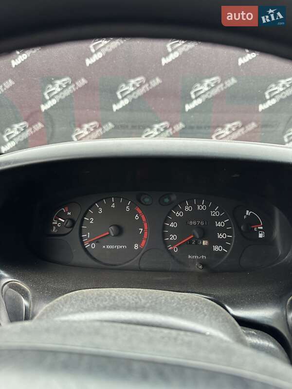 Минивэн Hyundai H-1 1999 в Сумах