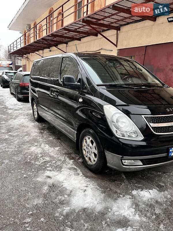 Минивэн Hyundai H-1 2012 в Киеве