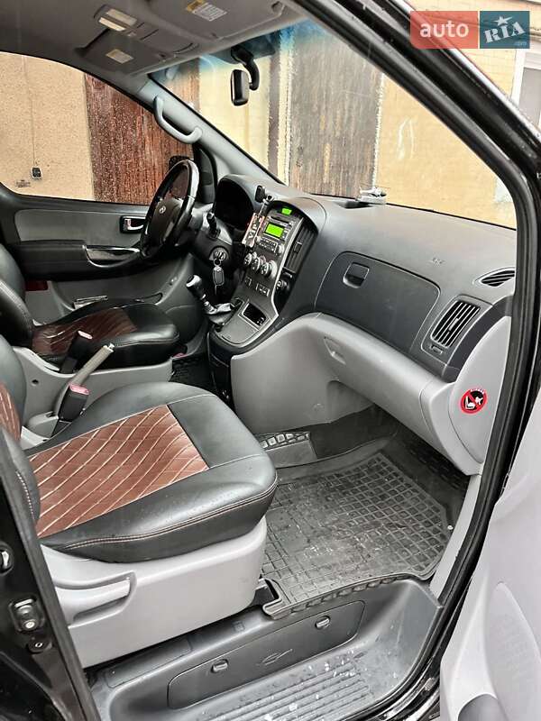 Минивэн Hyundai H-1 2012 в Киеве