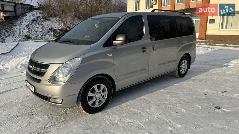 Минивэн Hyundai H-1 2012 в Лубнах