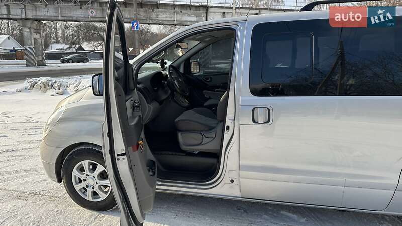 Минивэн Hyundai H-1 2012 в Лубнах