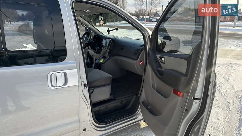 Минивэн Hyundai H-1 2012 в Лубнах