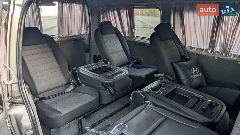 Минивэн Hyundai H-1 2004 в Ровно