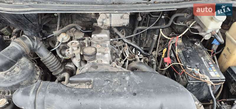 Грузопассажирский фургон Hyundai H-1 1999 в Киеве