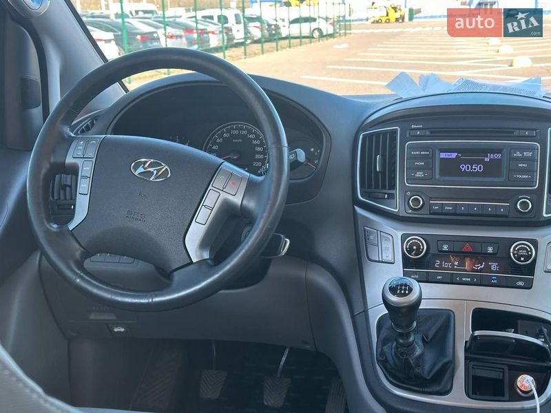 Минивэн Hyundai H-1 2016 в Одессе