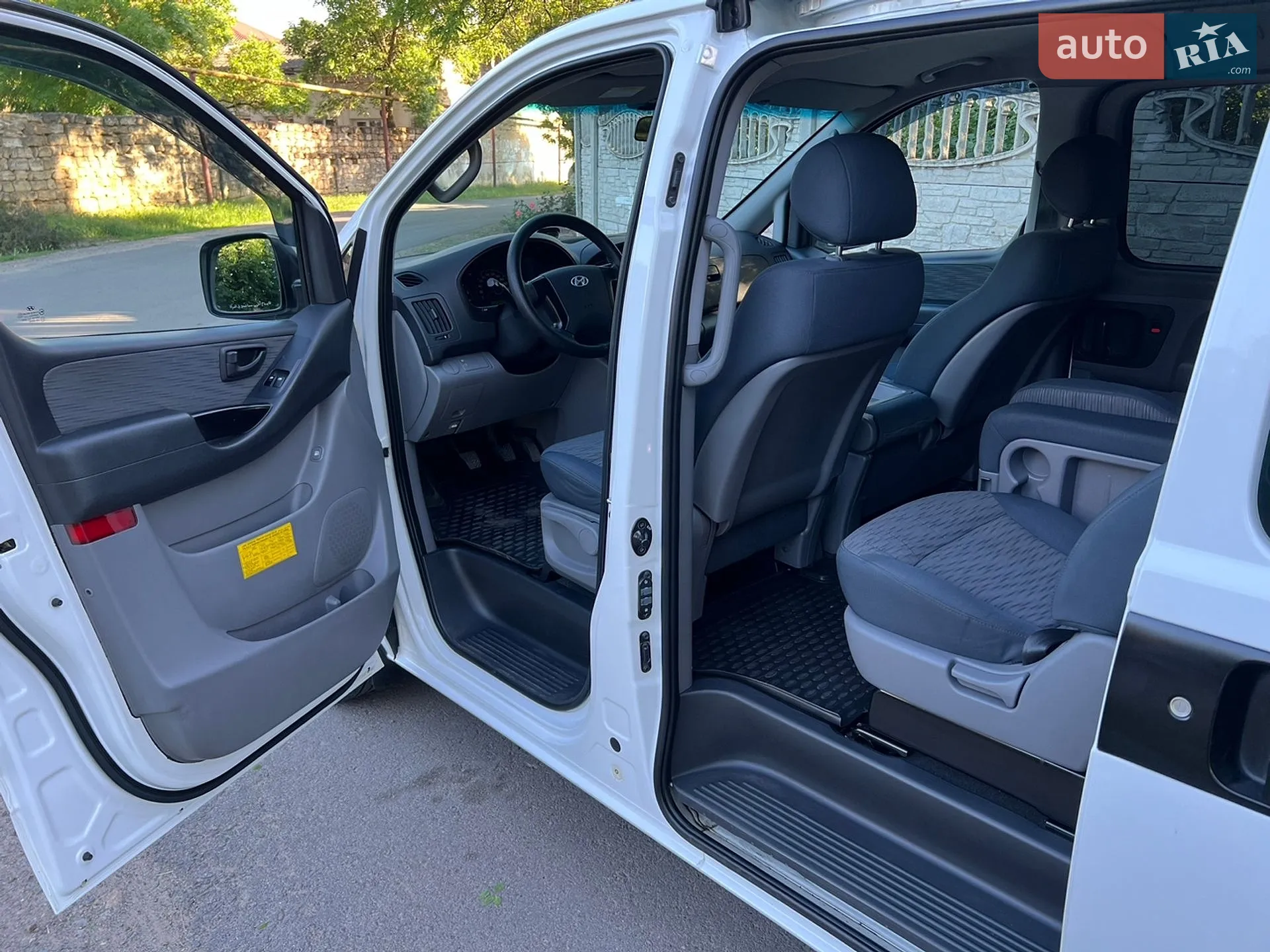 2012 Hyundai Starex (H-1) - мініатюра 31